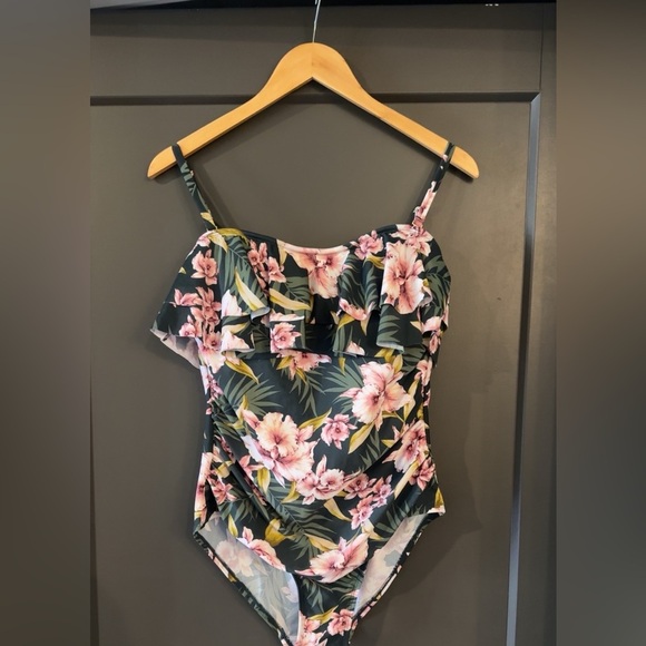Target Brand New Kona Sol Floral Bathing Suit Swimsuit - Picture 1 of 7